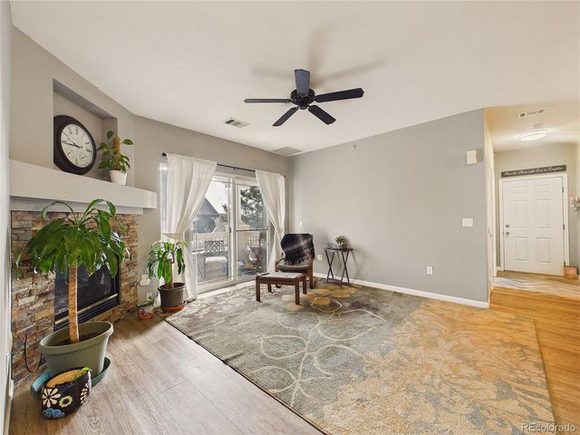 8389 S Independence Circle 11-204, Littleton, CO 80128