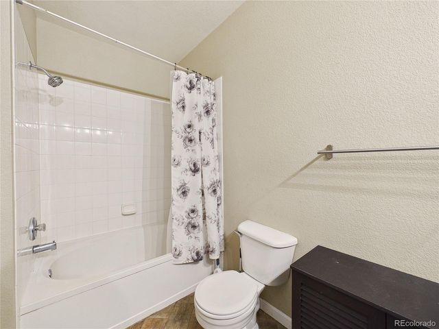 8389 S Independence Circle 11-204, Littleton, CO 80128