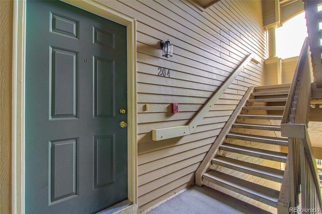 8389 S Independence Circle 11-204, Littleton, CO 80128