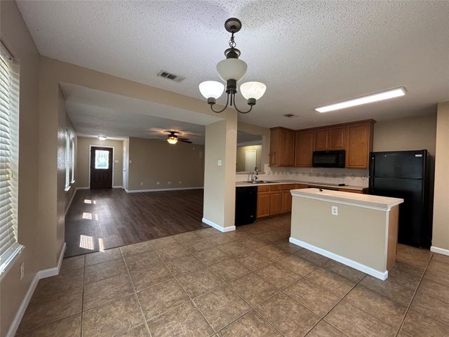 3405 Desert Mesa Road, Fort Worth, TX 76262