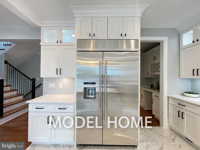 536 WALKER ST SW, Vienna, VA 22180