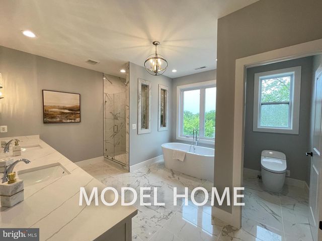 536 WALKER ST SW, Vienna, VA 22180