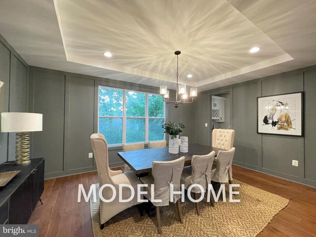 536 WALKER ST SW, Vienna, VA 22180