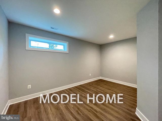 536 WALKER ST SW, Vienna, VA 22180