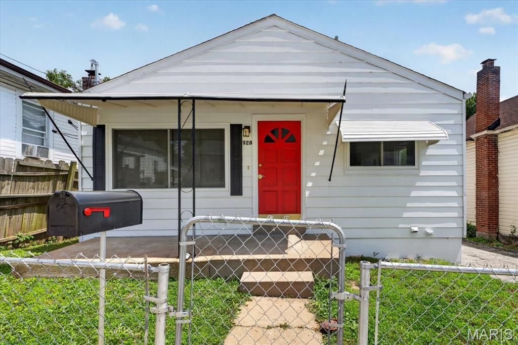 928 Wachtel Avenue, St Louis, MO 63125