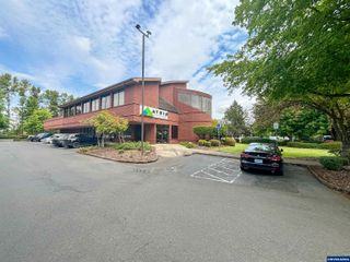2965 SE Ryan Dr, Salem, OR 97301