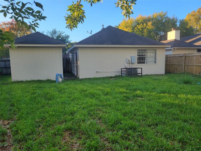 15135 Kennedy Oaks Street, Houston, TX 77053