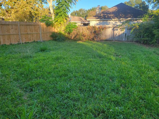 15135 Kennedy Oaks Street, Houston, TX 77053