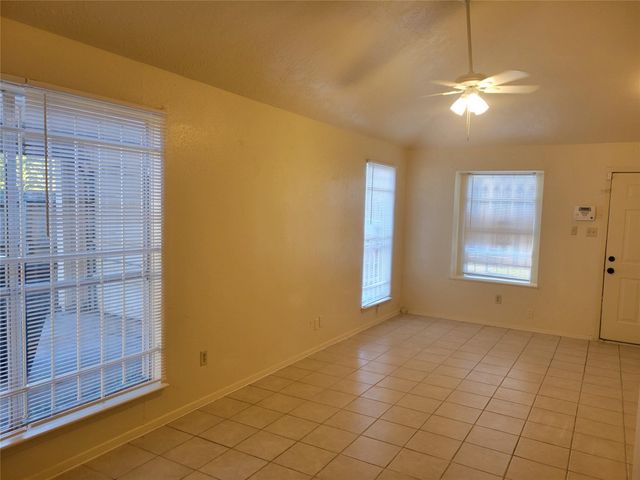 15135 Kennedy Oaks Street, Houston, TX 77053