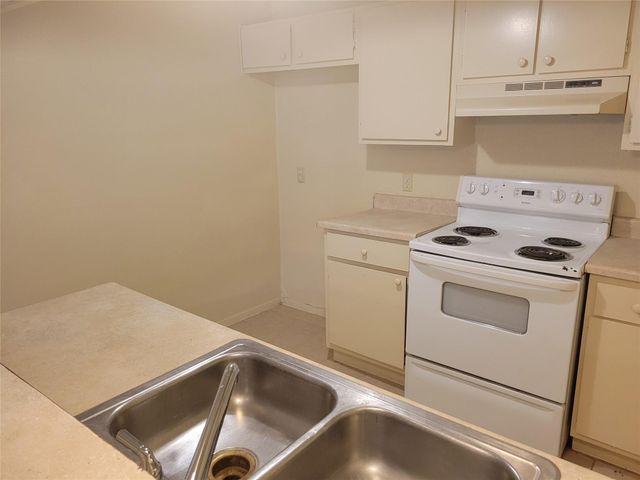 15135 Kennedy Oaks Street, Houston, TX 77053