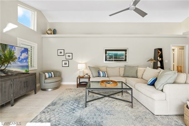 6605 Southfork, Naples, FL 34108