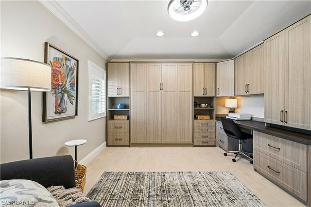 6605 Southfork, Naples, FL 34108