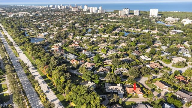 6605 Southfork, Naples, FL 34108