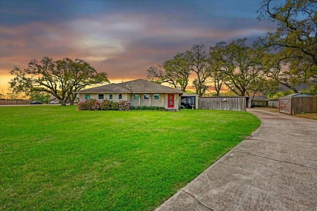 3224 Patricia Lane, Pearland, TX 77581