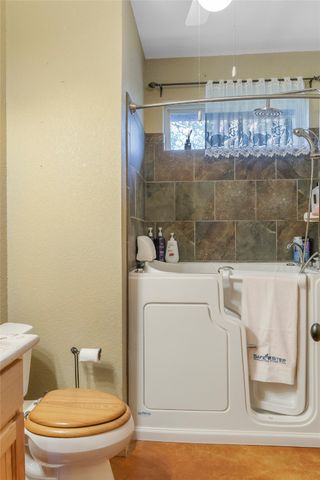 485 Canyon Lake Road, Gordon, TX 76453