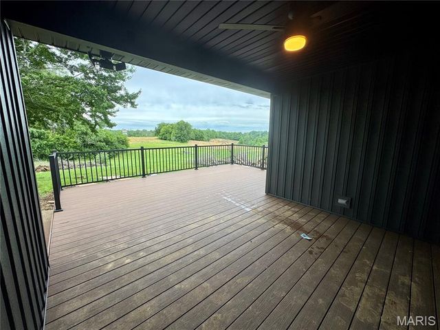 2100 S 74th Street, Belleville, IL 62223