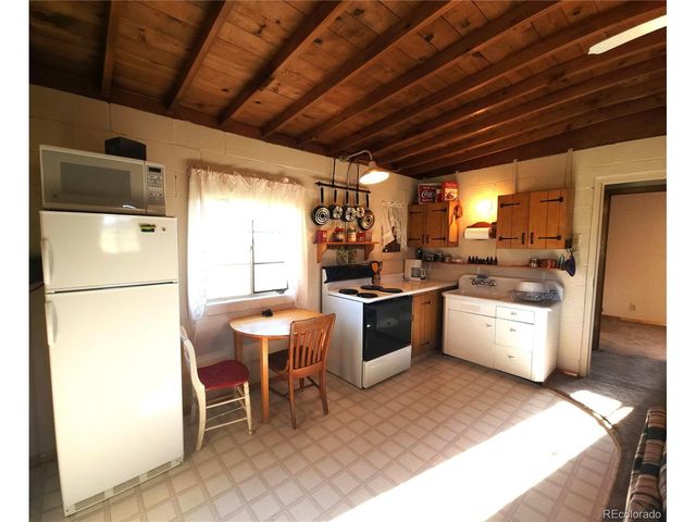 101 Doe St, Hartsel, CO 80449