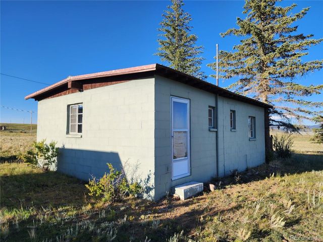 101 Doe St, Hartsel, CO 80449