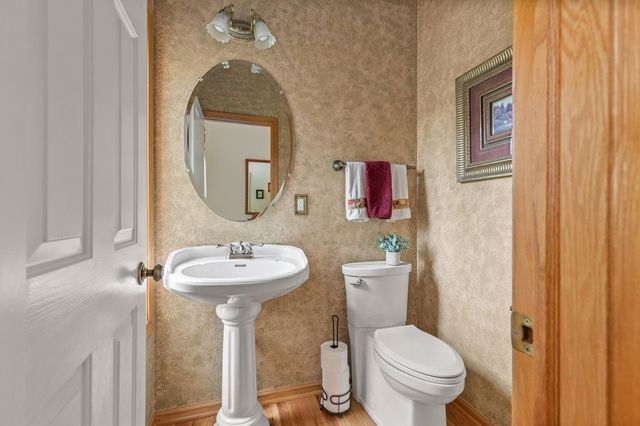 5450 Greenwood Avenue, Pleasant Hill, IA 50327