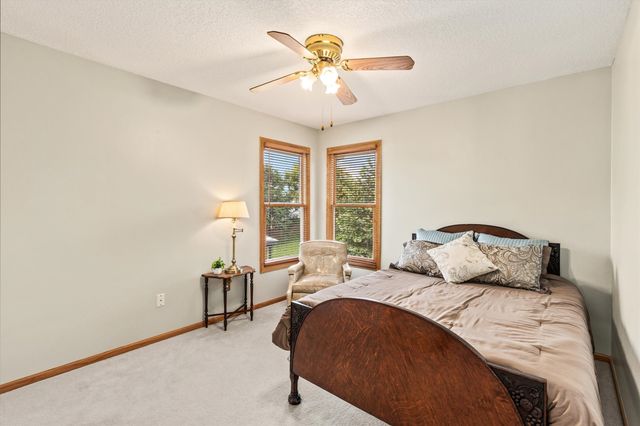5450 Greenwood Avenue, Pleasant Hill, IA 50327