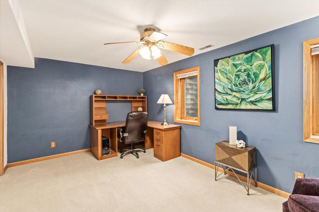 5450 Greenwood Avenue, Pleasant Hill, IA 50327