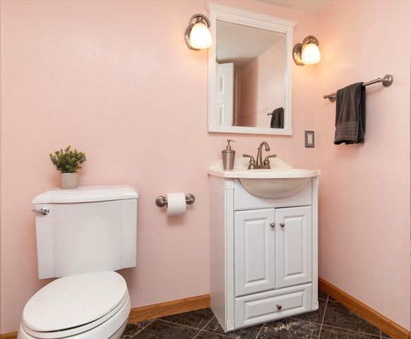 5450 Greenwood Avenue, Pleasant Hill, IA 50327