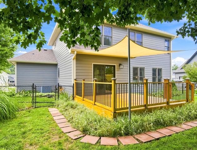 5450 Greenwood Avenue, Pleasant Hill, IA 50327