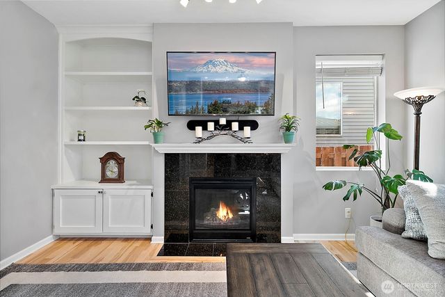 16006 23rd Street E, Lake Tapps, WA 98391