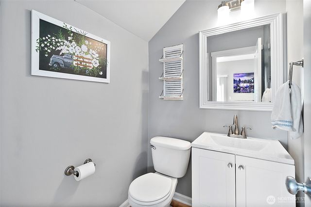 16006 23rd Street E, Lake Tapps, WA 98391