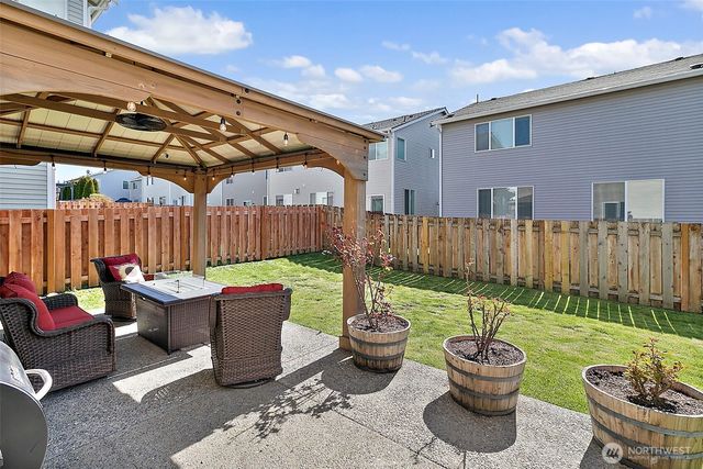 16006 23rd Street E, Lake Tapps, WA 98391