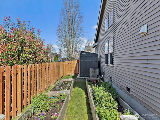 16006 23rd Street E, Lake Tapps, WA 98391