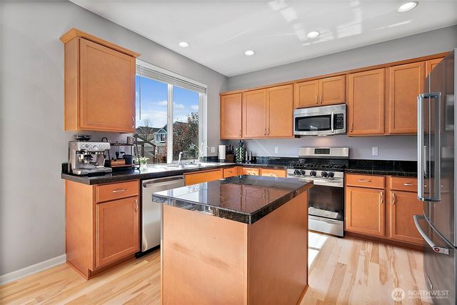 16006 23rd Street E, Lake Tapps, WA 98391