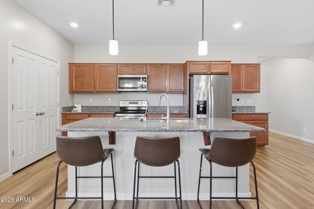 16640 W JENAN Drive, Surprise, AZ 85388