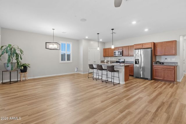 16640 W JENAN Drive, Surprise, AZ 85388