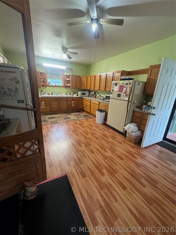 101 N 3rd Street, Hartshorne, OK 74547
