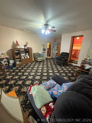 101 N 3rd Street, Hartshorne, OK 74547