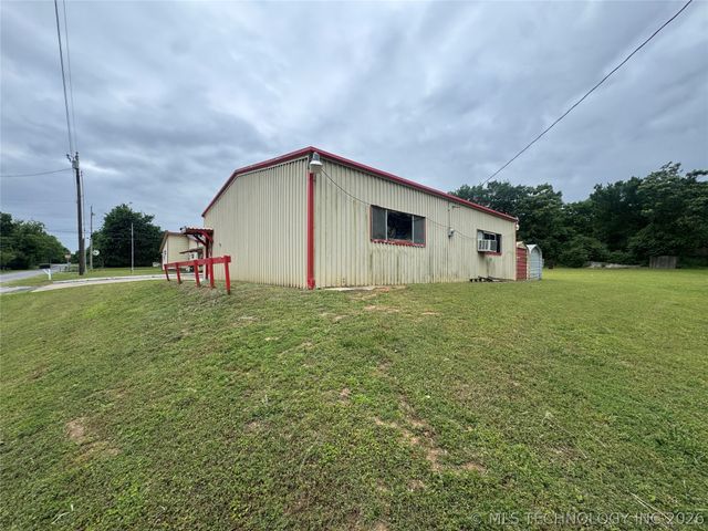 101 N 3rd Street, Hartshorne, OK 74547