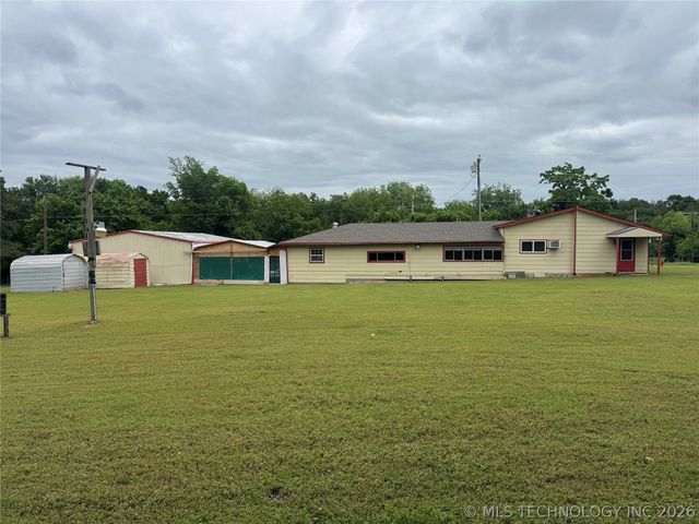 101 N 3rd Street, Hartshorne, OK 74547