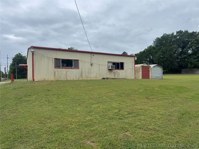 101 N 3rd Street, Hartshorne, OK 74547