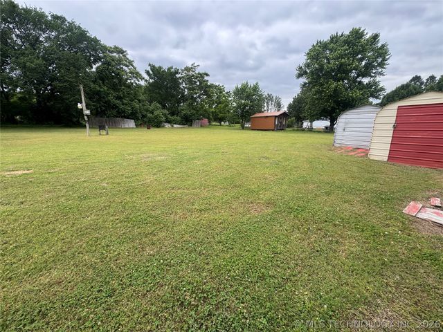 101 N 3rd Street, Hartshorne, OK 74547