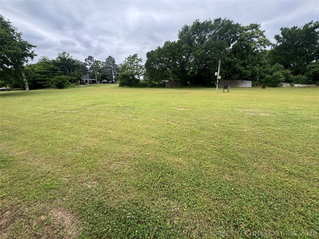 101 N 3rd Street, Hartshorne, OK 74547