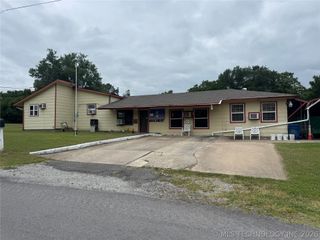 101 N 3rd Street, Hartshorne, OK 74547