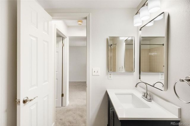 3120 S Halifax Street, Aurora, CO 80013