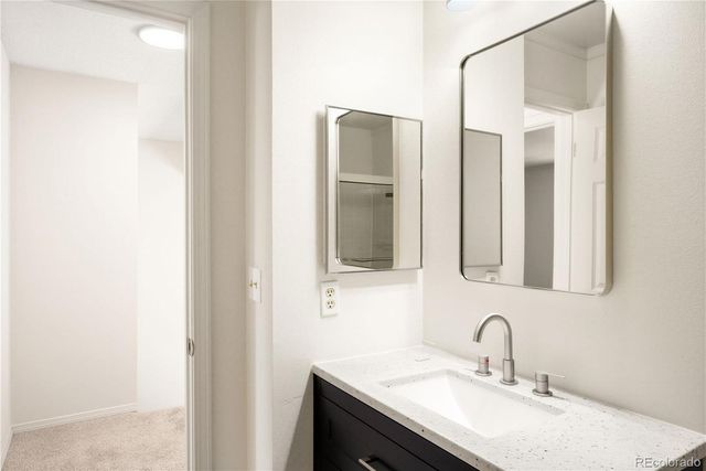 3120 S Halifax Street, Aurora, CO 80013