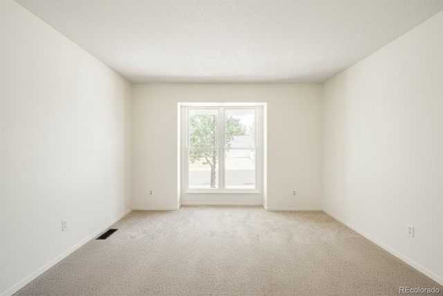 3120 S Halifax Street, Aurora, CO 80013