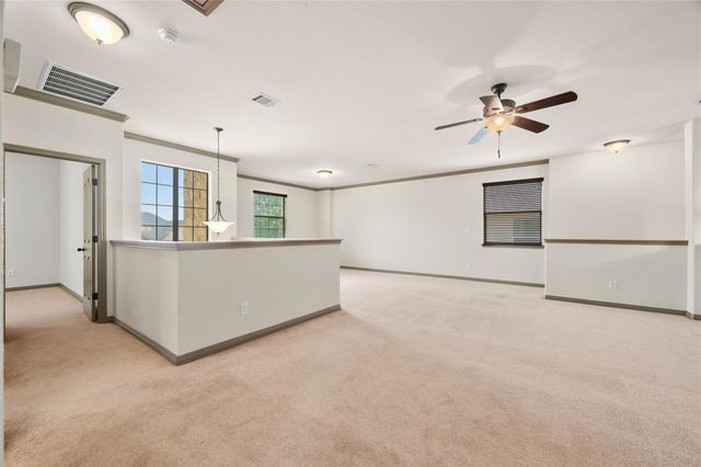 8608 Alophia DR, Austin, TX 78739