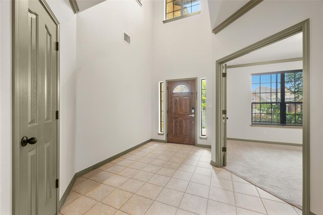 8608 Alophia DR, Austin, TX 78739