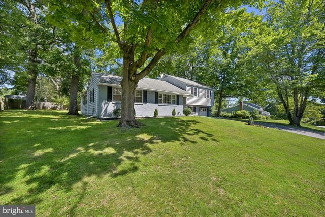 543 MIDLAND AVE, Berwyn, PA 19312