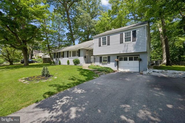 543 MIDLAND AVE, Berwyn, PA 19312