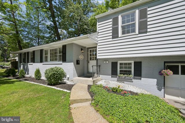 543 MIDLAND AVE, Berwyn, PA 19312